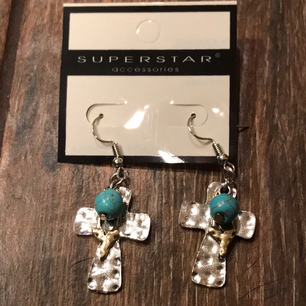 👂🏻 NWT Superstar accessories brand earrings